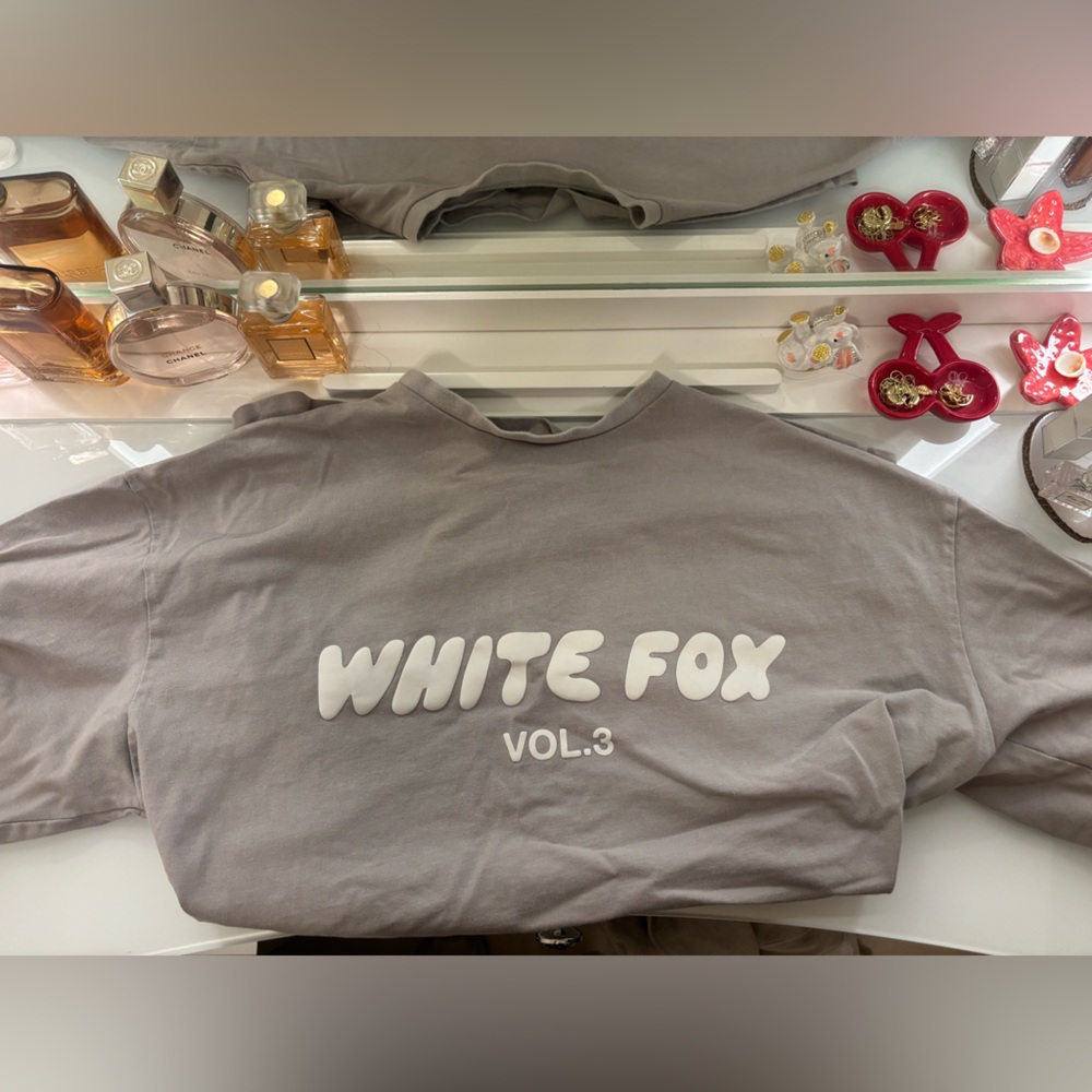 White Fox Boutique Offstage Oversized Moon T-Shirt